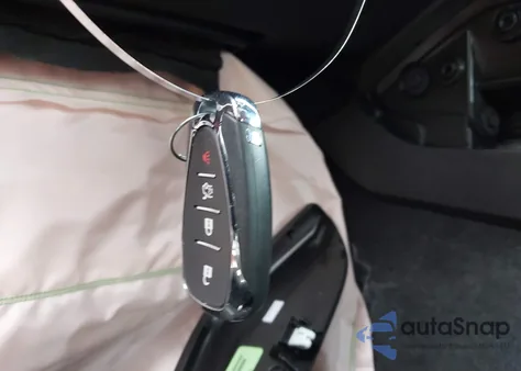 2019 Chevrolet Camaro 1Ls z USA, uszkodzony, nr VIN 1G1FA1RX4K0156499